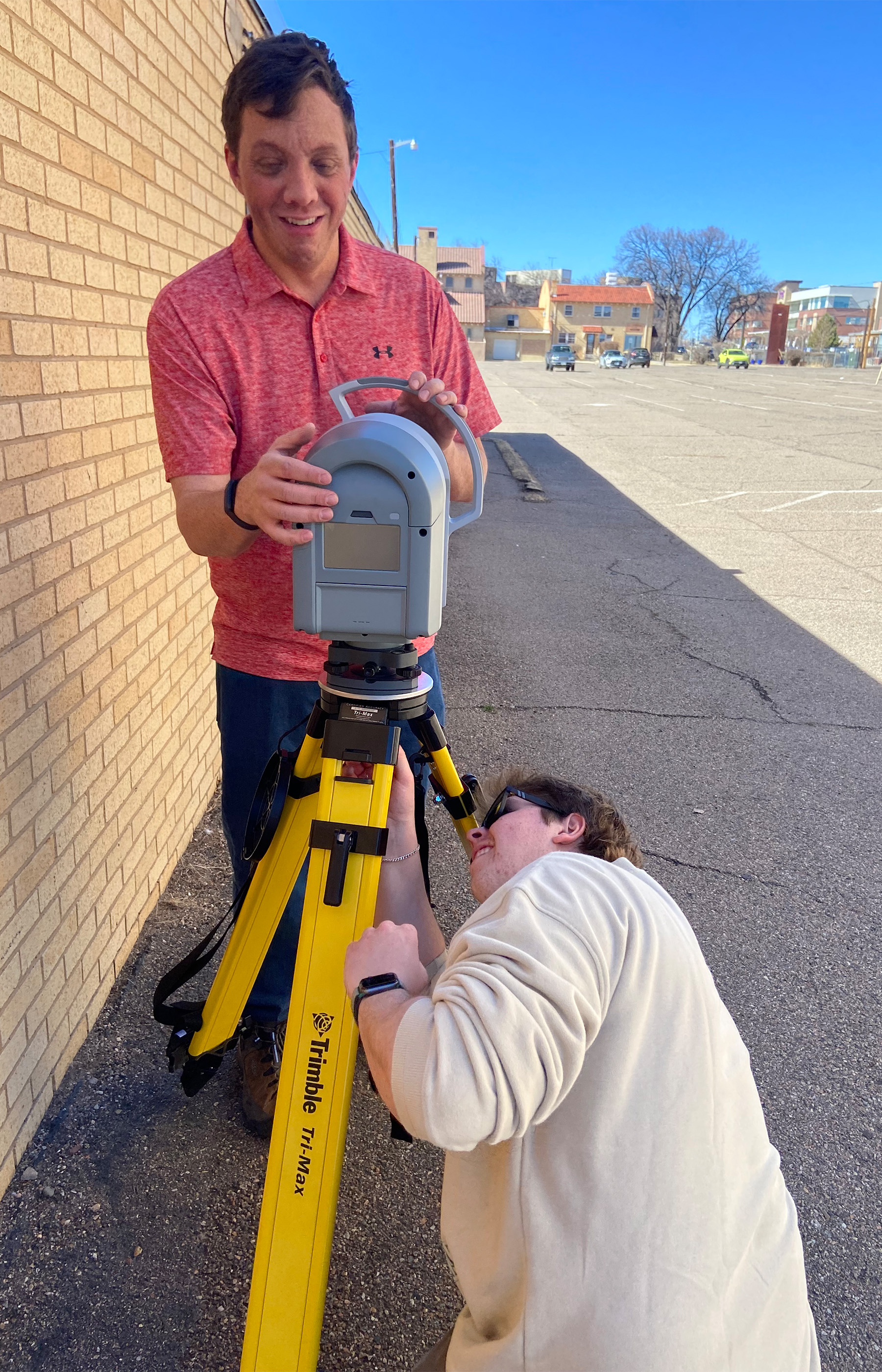 Students Mounting TX8 on Tripod